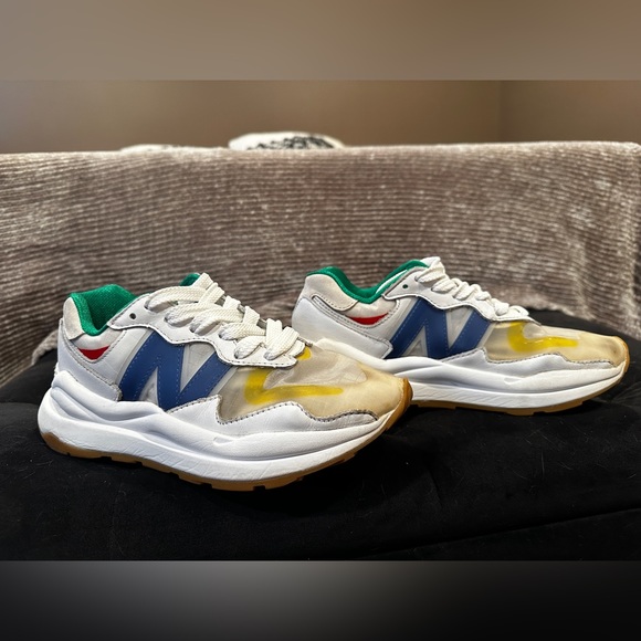 New balance running shoes - Picture 1 of 3